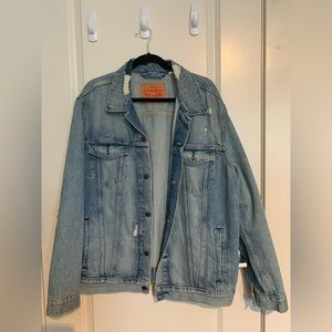Levi Distressed Jean Jacket